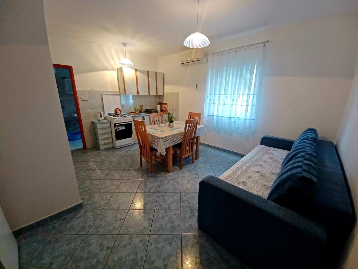 Apartment Prskalo - Vodice Exteriör bild